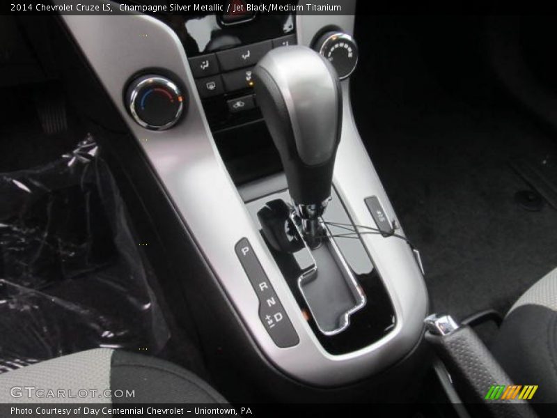 Champagne Silver Metallic / Jet Black/Medium Titanium 2014 Chevrolet Cruze LS