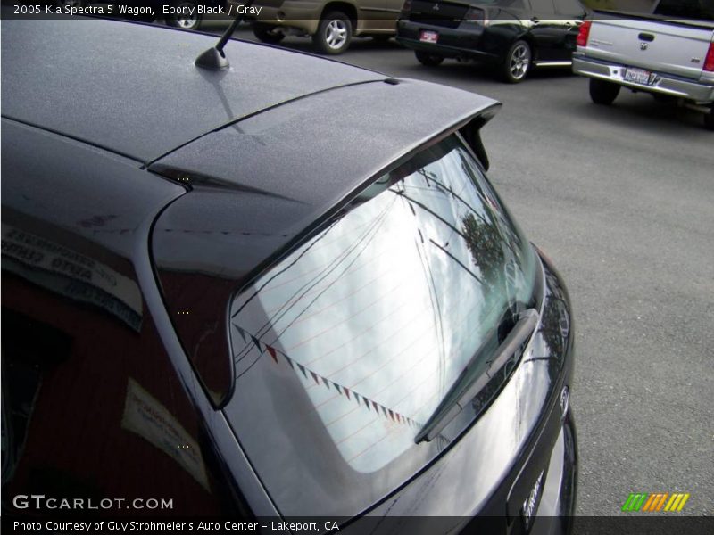Ebony Black / Gray 2005 Kia Spectra 5 Wagon