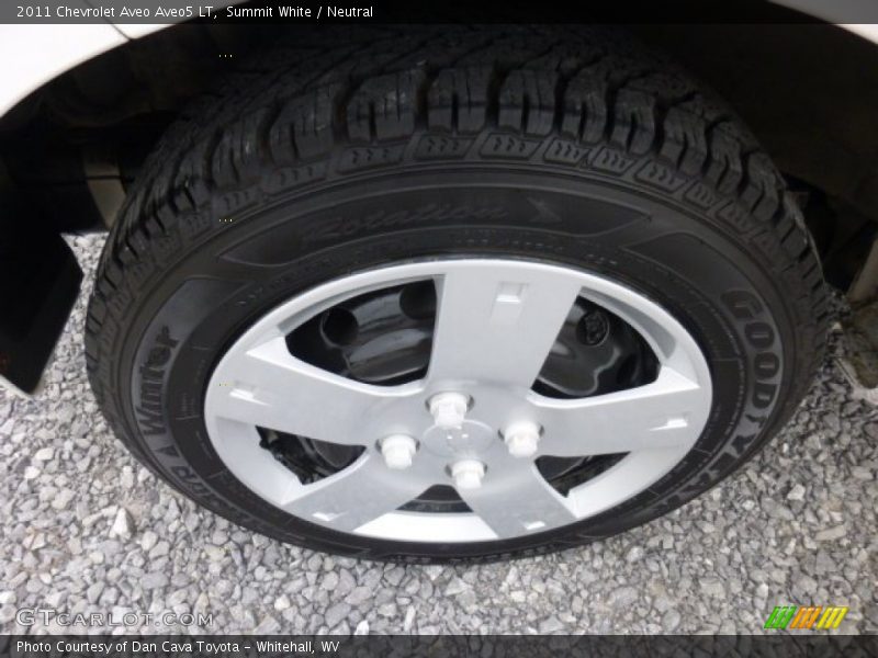 Summit White / Neutral 2011 Chevrolet Aveo Aveo5 LT