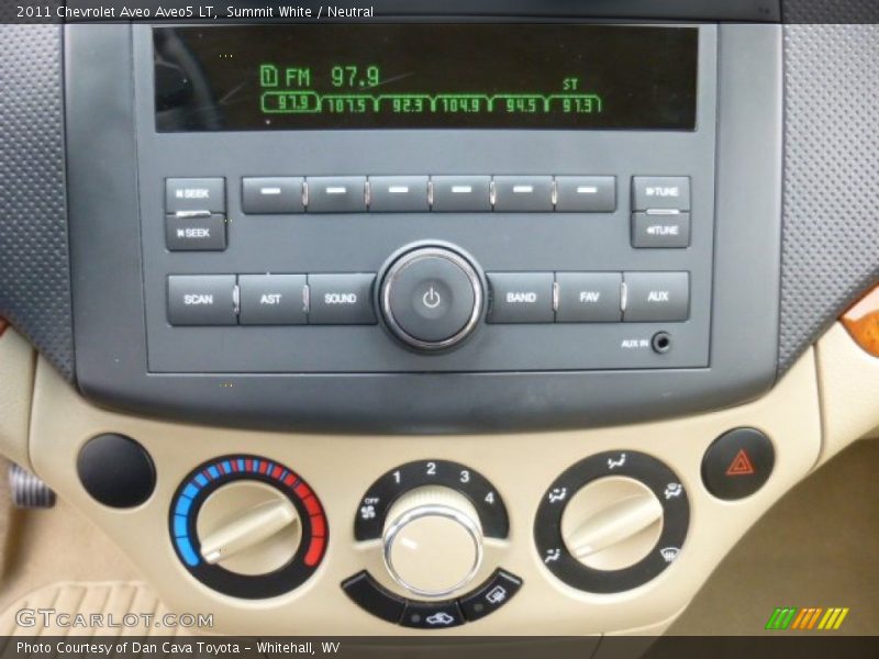 Summit White / Neutral 2011 Chevrolet Aveo Aveo5 LT
