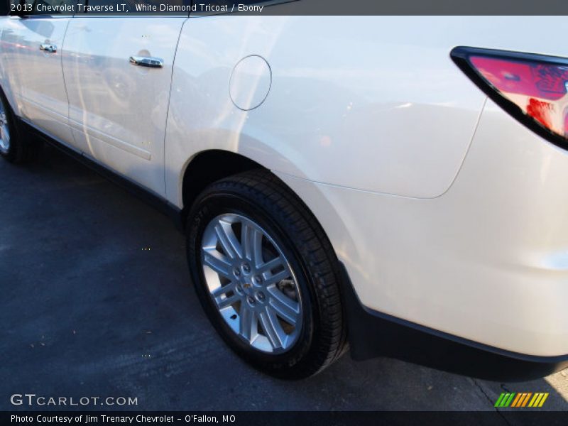 White Diamond Tricoat / Ebony 2013 Chevrolet Traverse LT