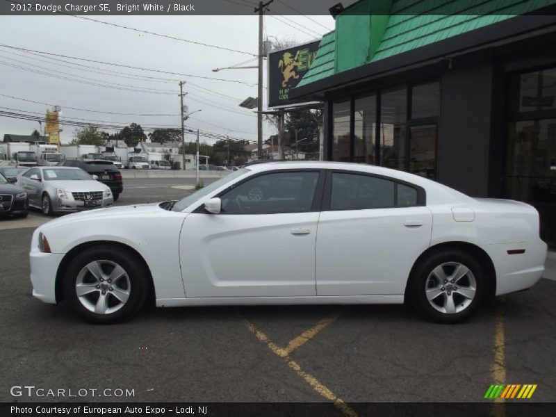 Bright White / Black 2012 Dodge Charger SE