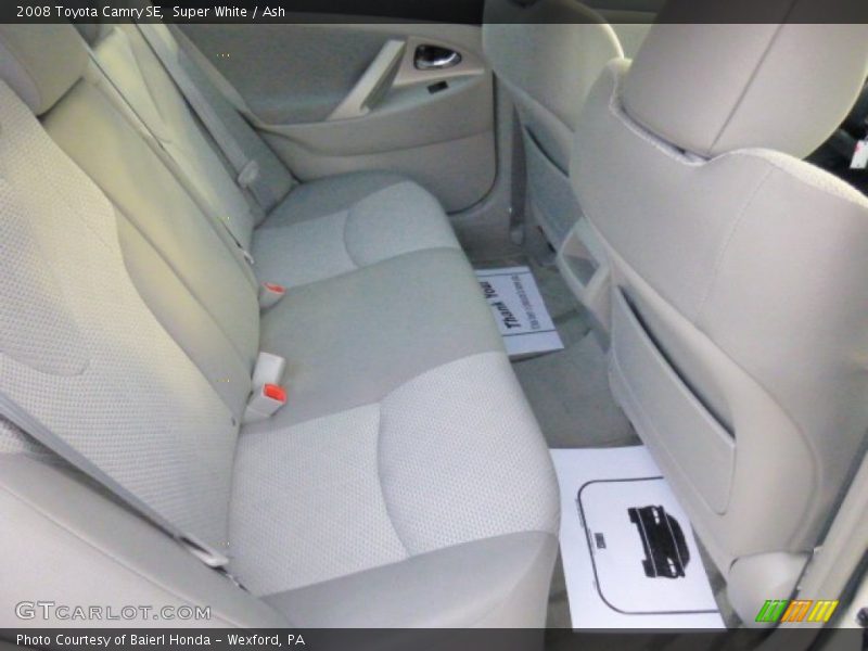 Super White / Ash 2008 Toyota Camry SE