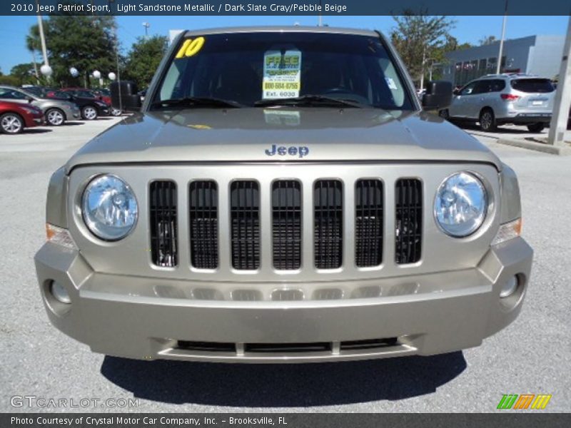 Light Sandstone Metallic / Dark Slate Gray/Pebble Beige 2010 Jeep Patriot Sport