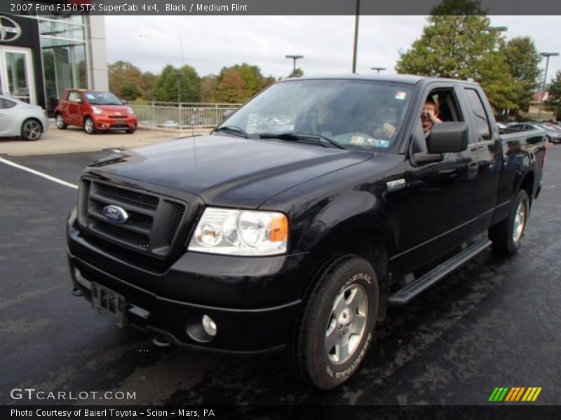 Black / Medium Flint 2007 Ford F150 STX SuperCab 4x4