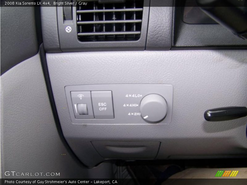 Bright Silver / Gray 2008 Kia Sorento LX 4x4