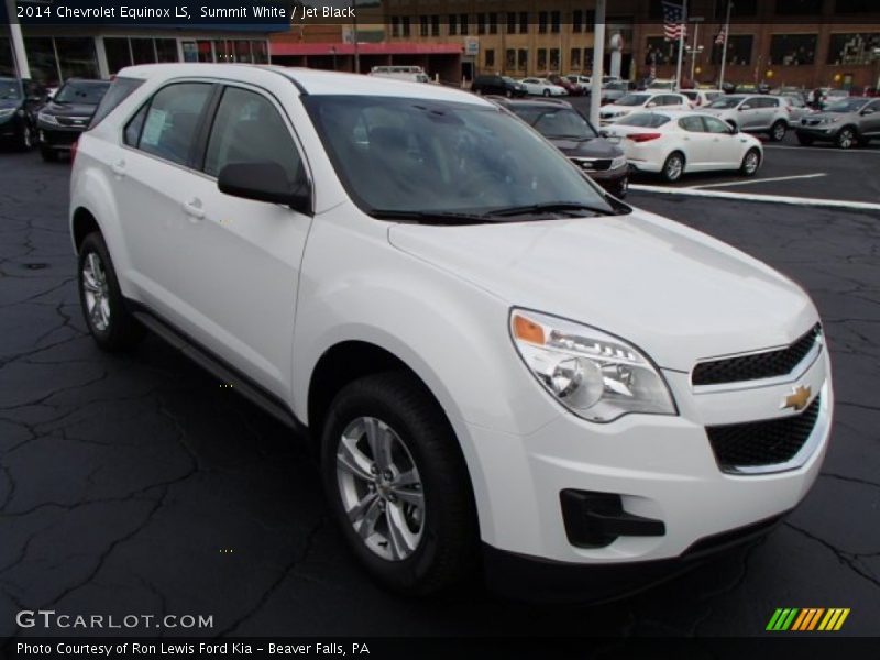 Front 3/4 View of 2014 Equinox LS