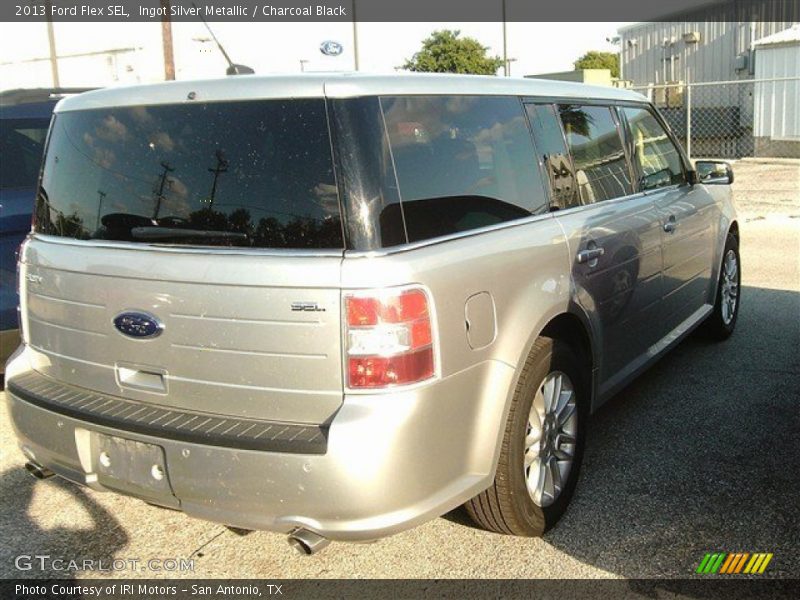 Ingot Silver Metallic / Charcoal Black 2013 Ford Flex SEL