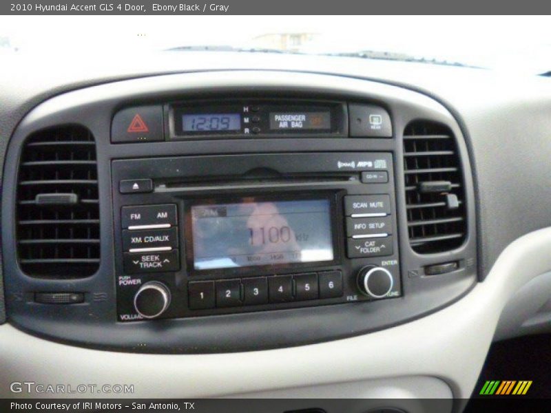 Ebony Black / Gray 2010 Hyundai Accent GLS 4 Door