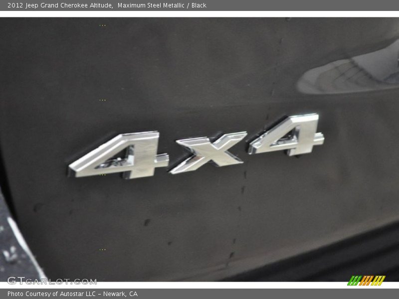 Maximum Steel Metallic / Black 2012 Jeep Grand Cherokee Altitude