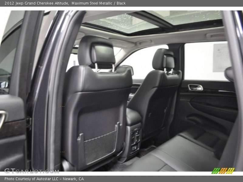 Maximum Steel Metallic / Black 2012 Jeep Grand Cherokee Altitude