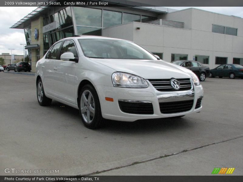 Candy White / Pure Beige 2009 Volkswagen Jetta S Sedan