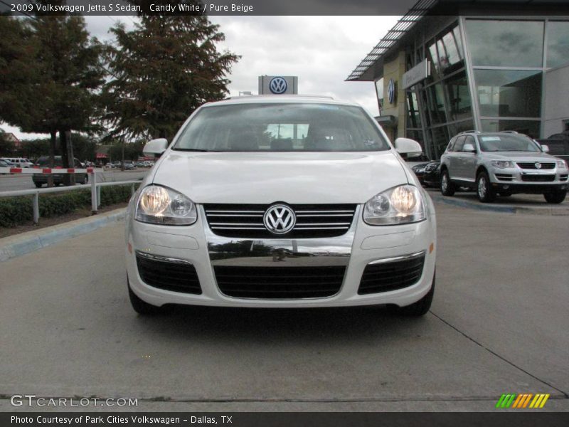 Candy White / Pure Beige 2009 Volkswagen Jetta S Sedan