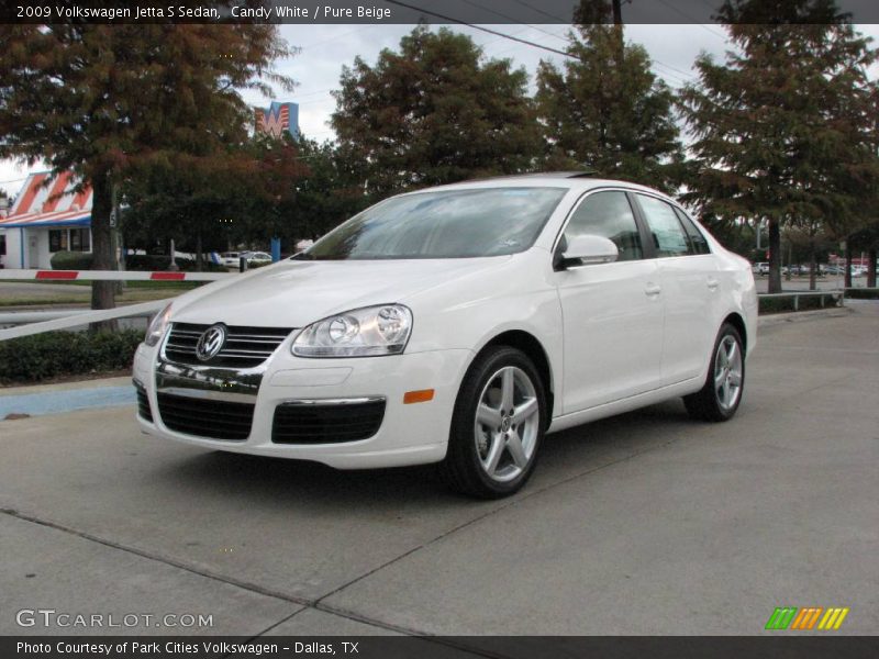 Candy White / Pure Beige 2009 Volkswagen Jetta S Sedan