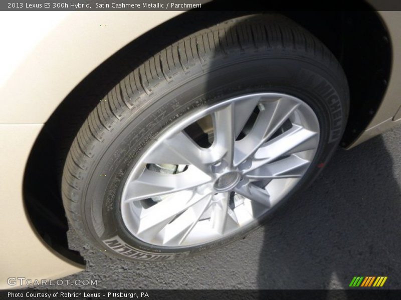 Satin Cashmere Metallic / Parchment 2013 Lexus ES 300h Hybrid