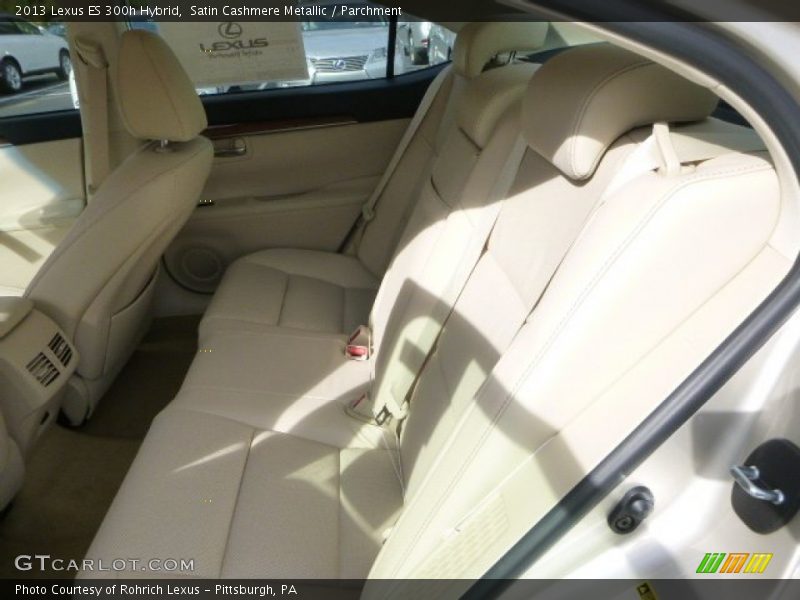 Satin Cashmere Metallic / Parchment 2013 Lexus ES 300h Hybrid