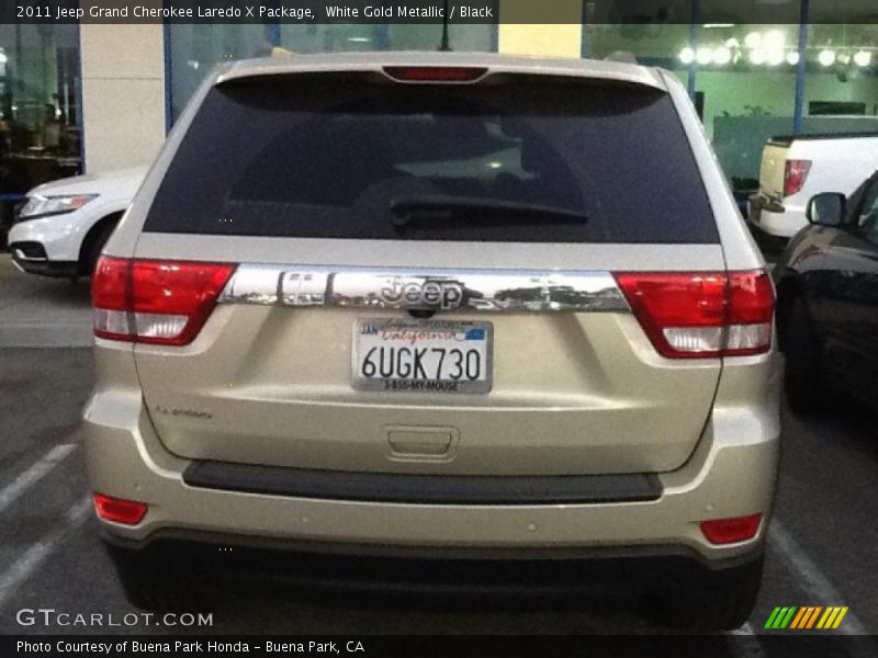 White Gold Metallic / Black 2011 Jeep Grand Cherokee Laredo X Package