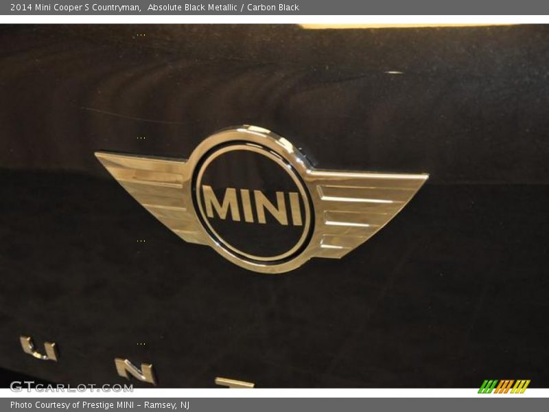 Absolute Black Metallic / Carbon Black 2014 Mini Cooper S Countryman