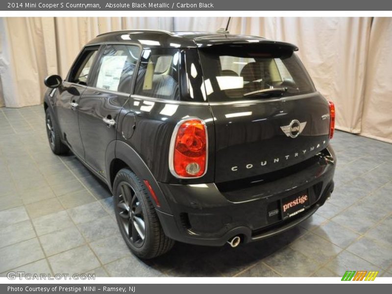 Absolute Black Metallic / Carbon Black 2014 Mini Cooper S Countryman