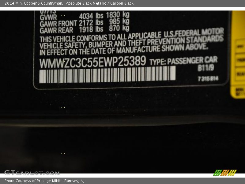 Absolute Black Metallic / Carbon Black 2014 Mini Cooper S Countryman
