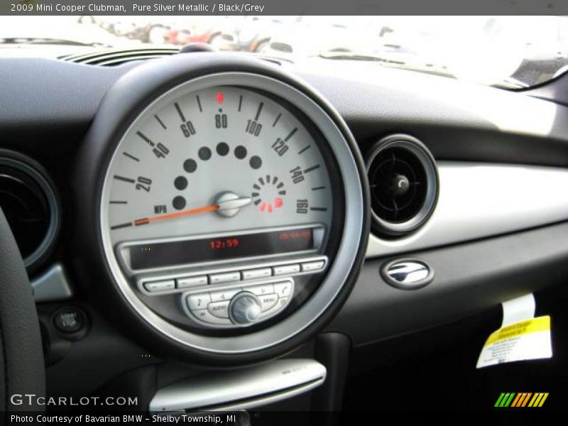 Pure Silver Metallic / Black/Grey 2009 Mini Cooper Clubman