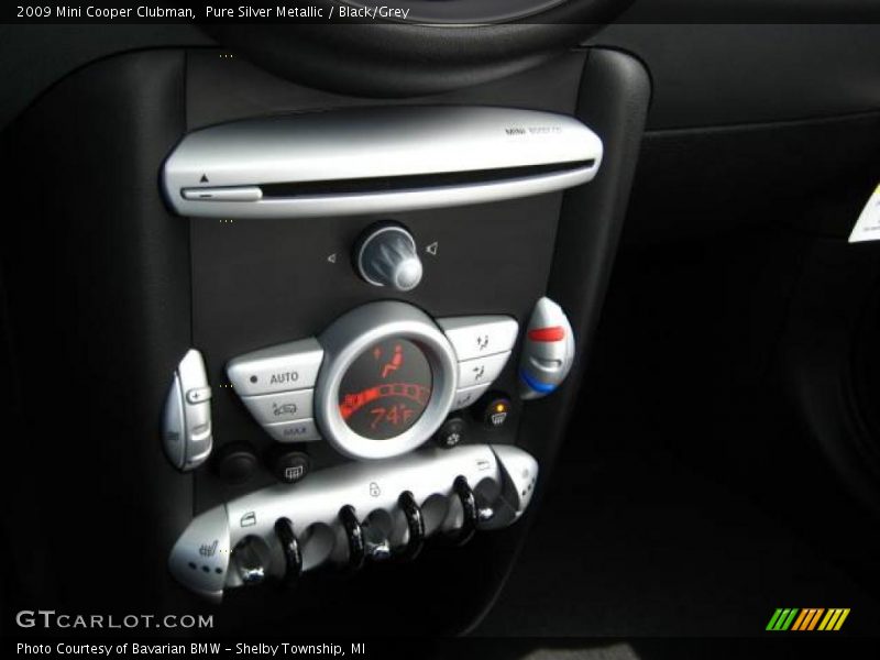 Pure Silver Metallic / Black/Grey 2009 Mini Cooper Clubman