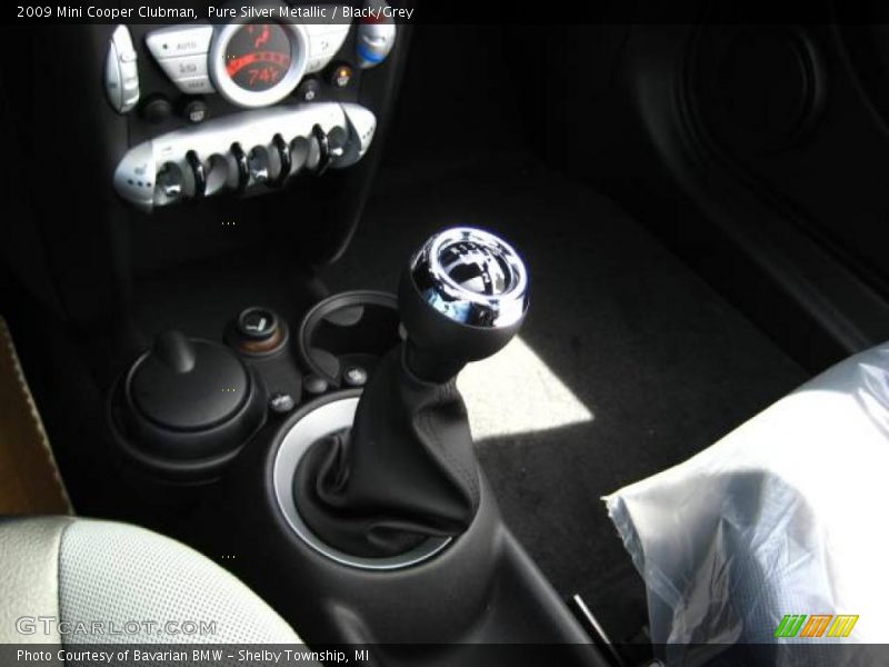 Pure Silver Metallic / Black/Grey 2009 Mini Cooper Clubman