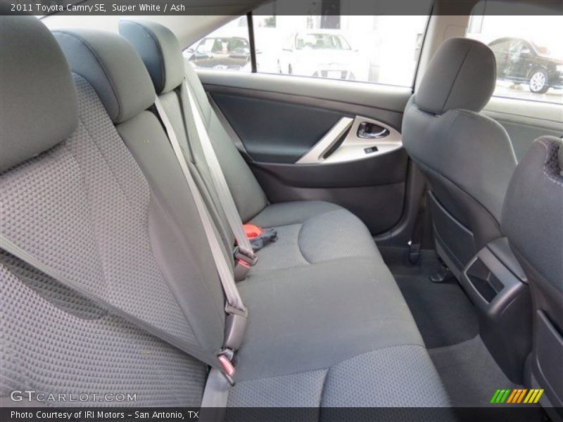 Super White / Ash 2011 Toyota Camry SE