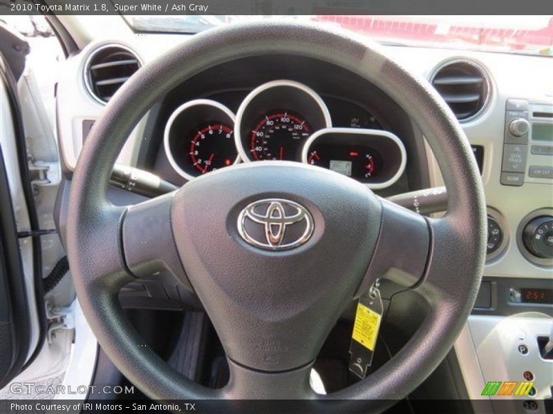 Super White / Ash Gray 2010 Toyota Matrix 1.8