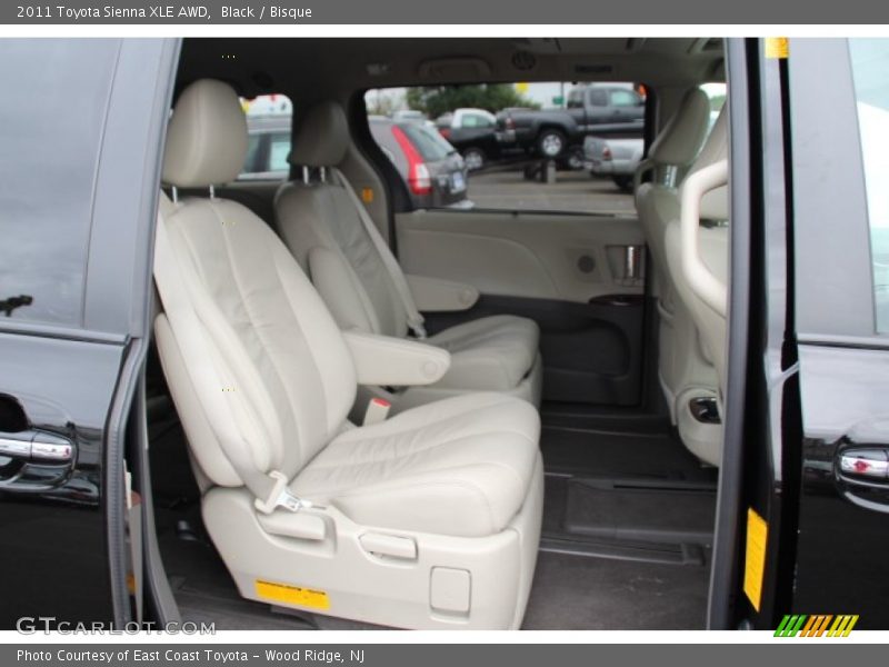 Black / Bisque 2011 Toyota Sienna XLE AWD