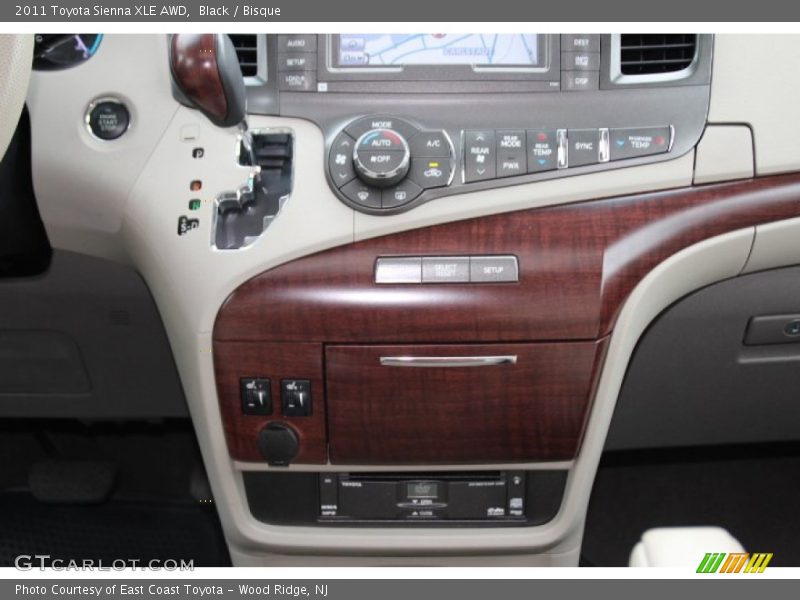 Black / Bisque 2011 Toyota Sienna XLE AWD