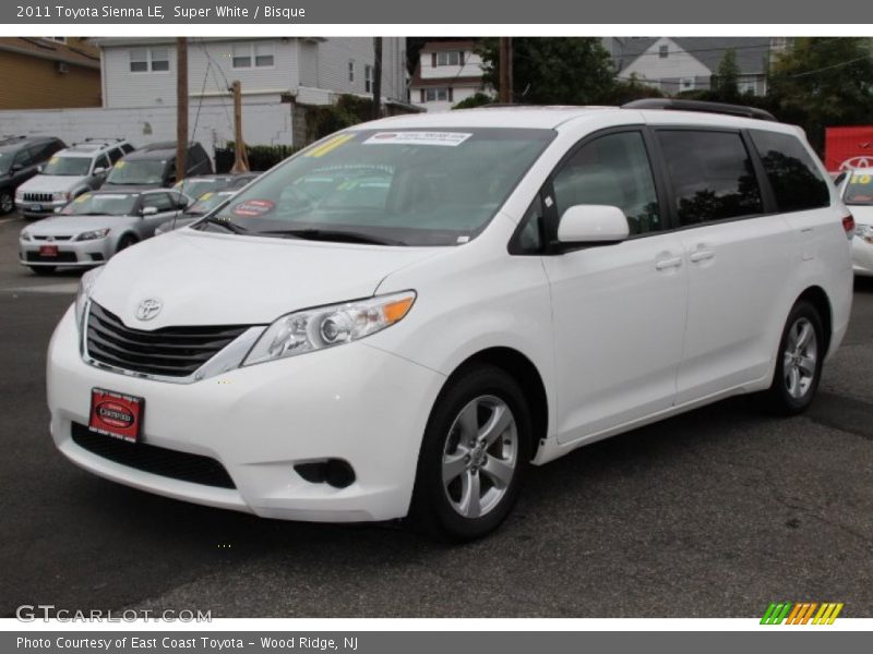 Super White / Bisque 2011 Toyota Sienna LE