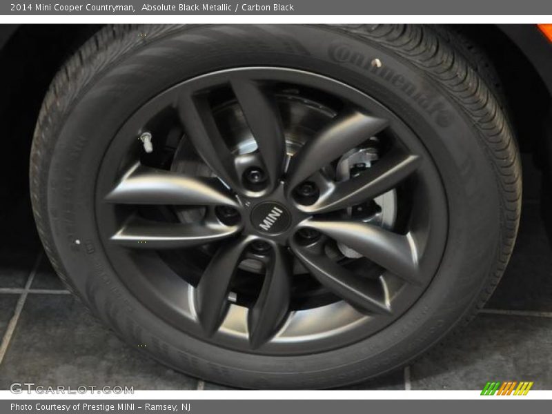 Absolute Black Metallic / Carbon Black 2014 Mini Cooper Countryman