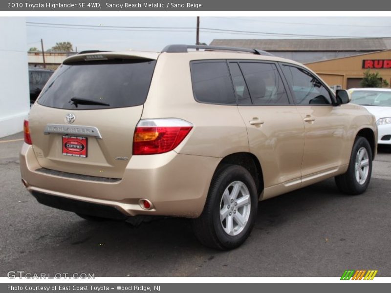 Sandy Beach Metallic / Sand Beige 2010 Toyota Highlander SE 4WD