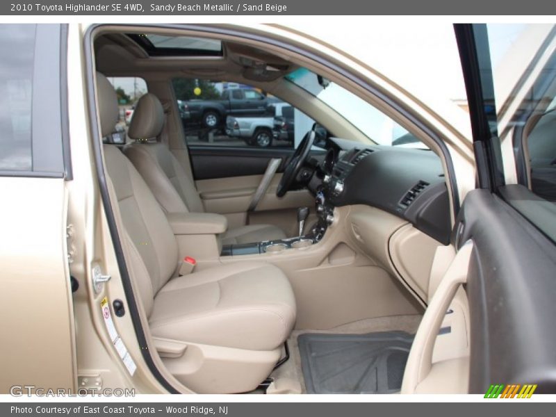 Sandy Beach Metallic / Sand Beige 2010 Toyota Highlander SE 4WD