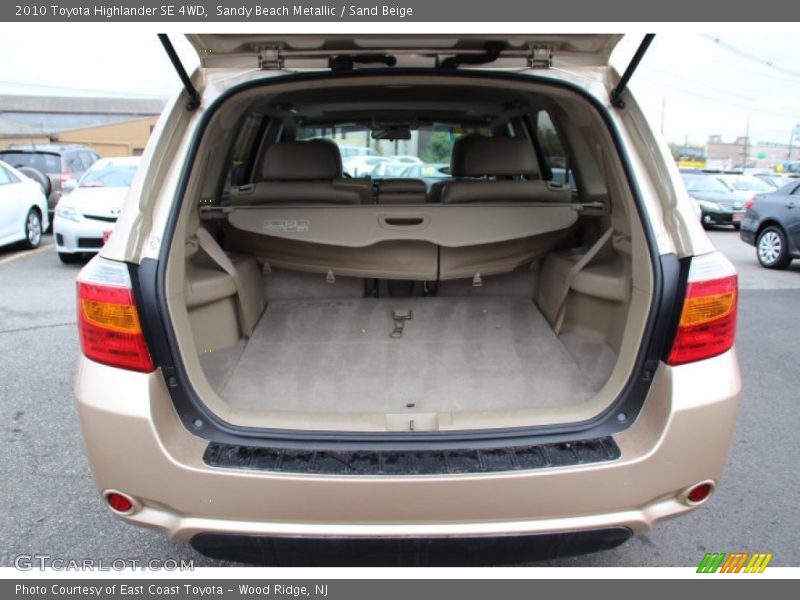 Sandy Beach Metallic / Sand Beige 2010 Toyota Highlander SE 4WD