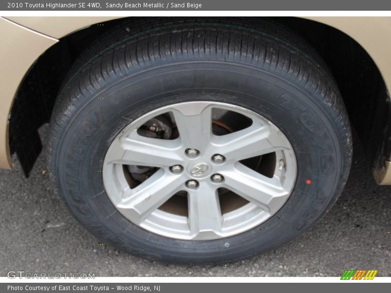 Sandy Beach Metallic / Sand Beige 2010 Toyota Highlander SE 4WD