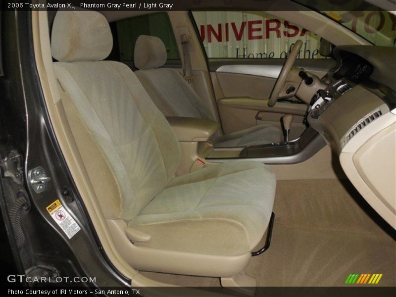 Phantom Gray Pearl / Light Gray 2006 Toyota Avalon XL