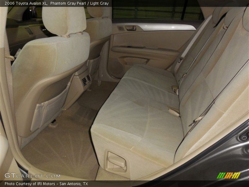 Phantom Gray Pearl / Light Gray 2006 Toyota Avalon XL