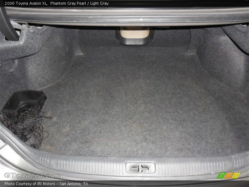 Phantom Gray Pearl / Light Gray 2006 Toyota Avalon XL