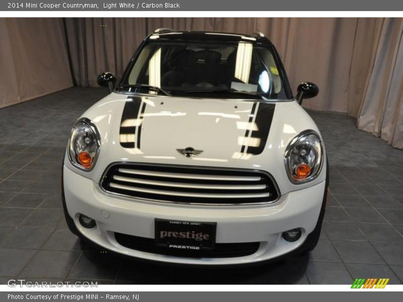 Light White / Carbon Black 2014 Mini Cooper Countryman