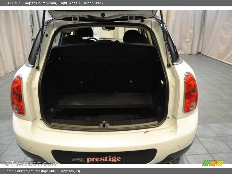 Light White / Carbon Black 2014 Mini Cooper Countryman