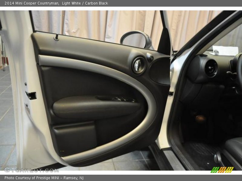 Light White / Carbon Black 2014 Mini Cooper Countryman