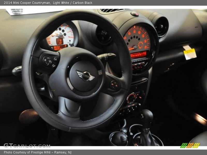 Light White / Carbon Black 2014 Mini Cooper Countryman