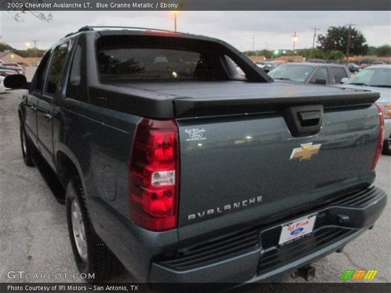 Blue Granite Metallic / Ebony 2009 Chevrolet Avalanche LT