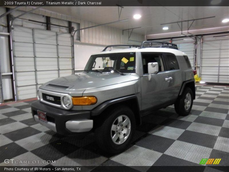 Titanium Metallic / Dark Charcoal 2009 Toyota FJ Cruiser
