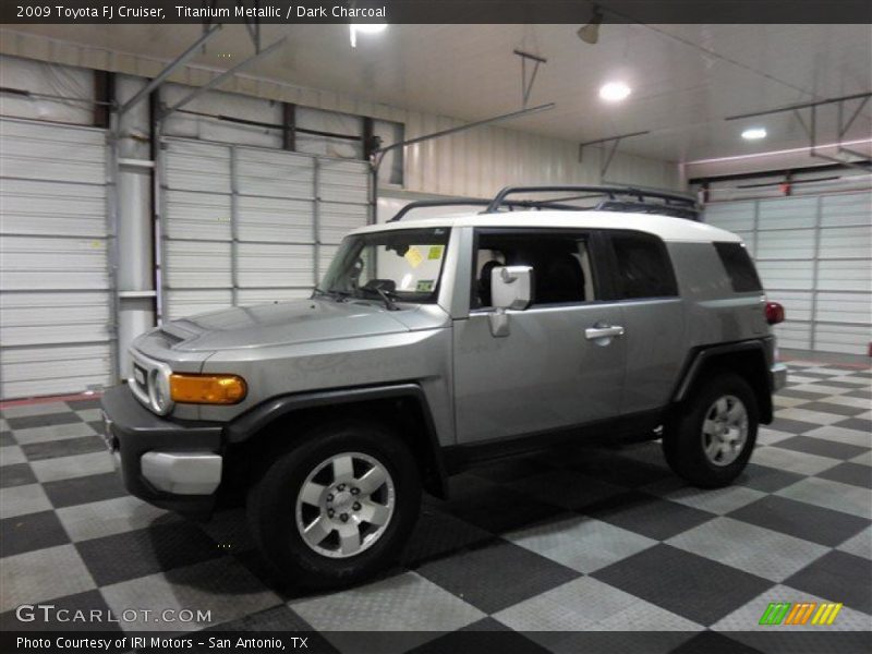 Titanium Metallic / Dark Charcoal 2009 Toyota FJ Cruiser