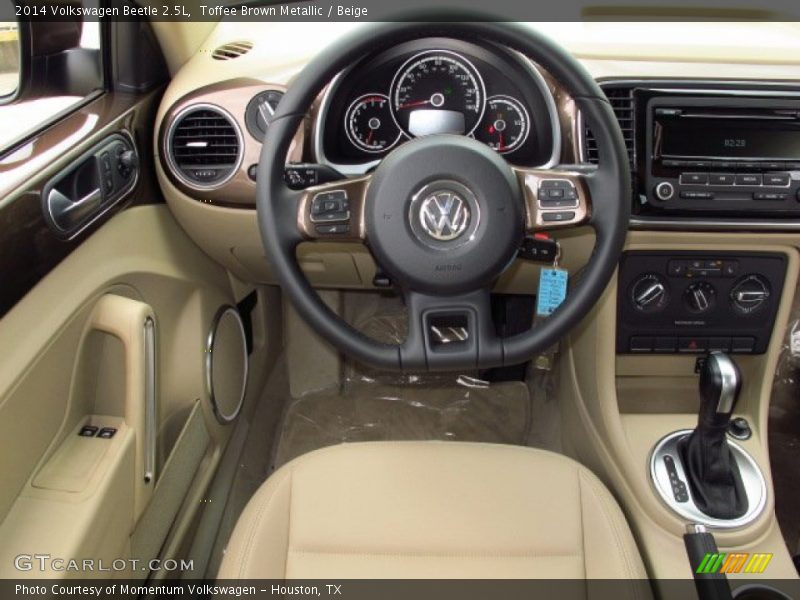 Dashboard of 2014 Beetle 2.5L