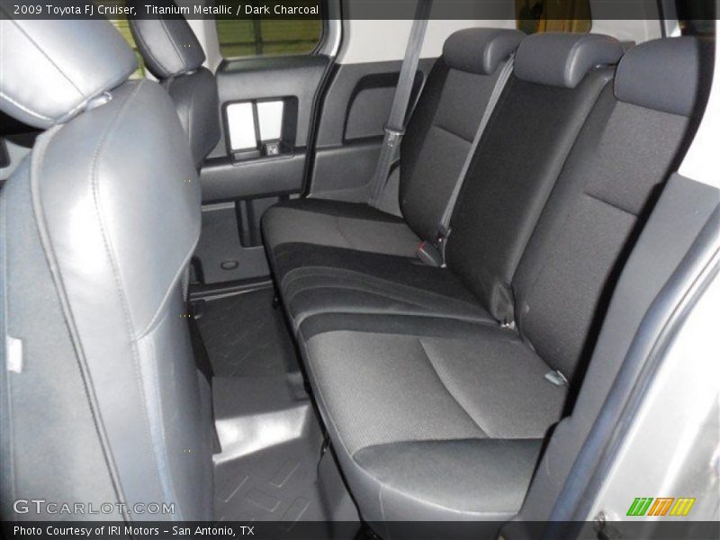 Titanium Metallic / Dark Charcoal 2009 Toyota FJ Cruiser