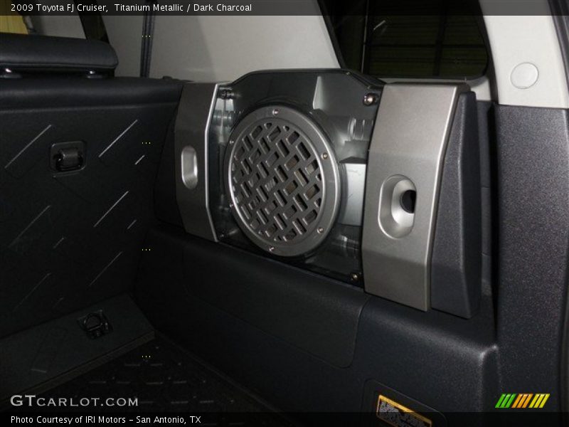 Titanium Metallic / Dark Charcoal 2009 Toyota FJ Cruiser